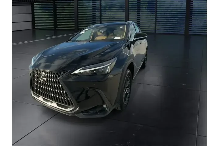 $39998 : Lexus NX 250 2024 Premium 4d image 4