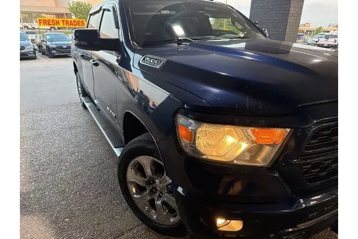 $35179 : Ram 1500 2023 4x4 Big Horn 4 image 8