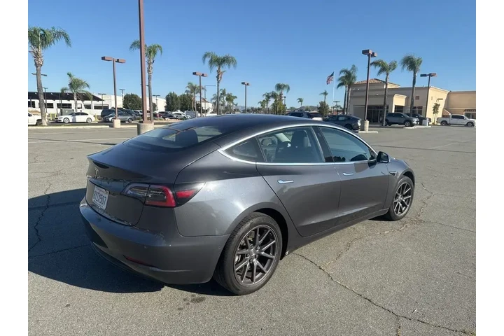 $19998 : Tesla Model 3 2018 Mid Range image 8