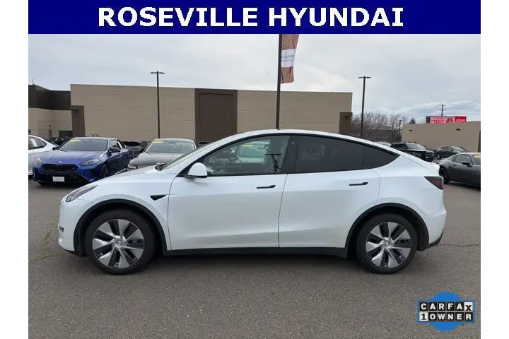 $29991 : Tesla Model Y 2023 AWD Long image 7