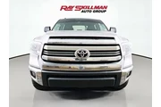 $28975 : Toyota Tundra 2016 4x4 SR5 4 thumbnail