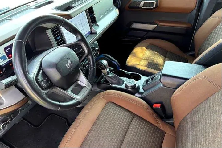 $38977 : Ford Bronco 2022 4x4 Outer B image 6