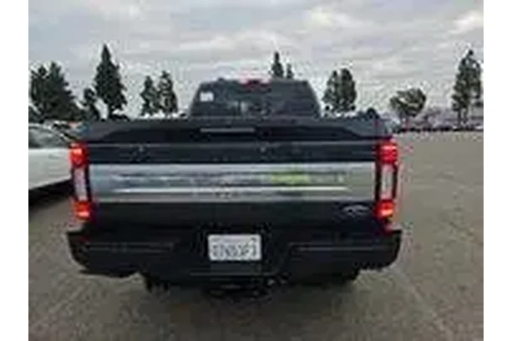 2021 F-250 Super Duty Platinum image 7