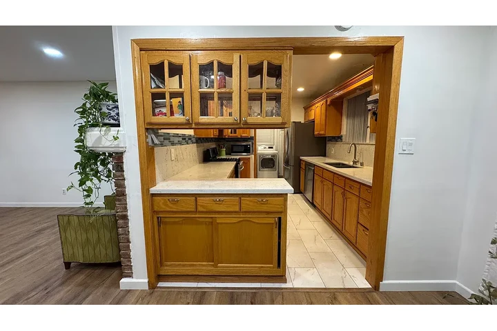 $1575 : Norwalk - Listo image 5