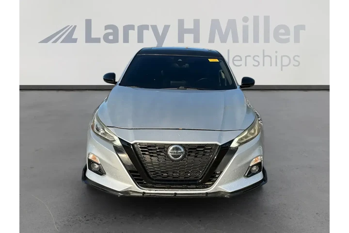 $17618 : Nissan Altima 2019 2.5 SL 4d image 8
