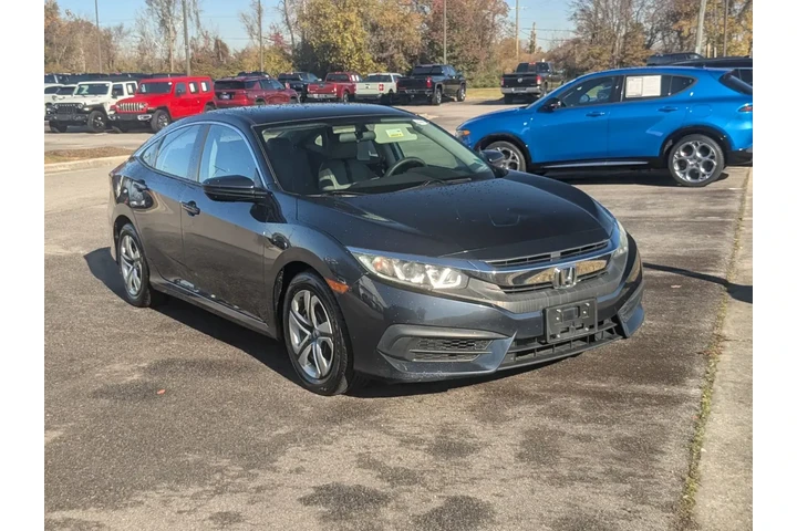 $14599 : Honda Civic 2018 LX 4dr Seda image 1