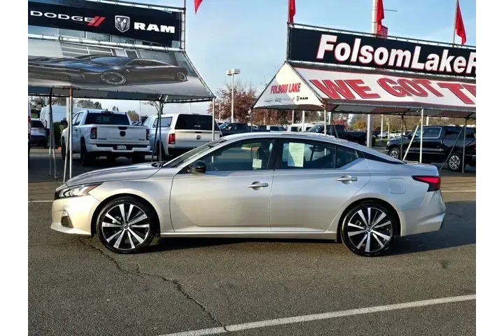 $18900 : Nissan Altima 2022 2.5 SR 4d image 8