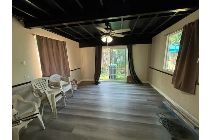 $2100 : LYNWOOD CASA 2 RECS. image 3