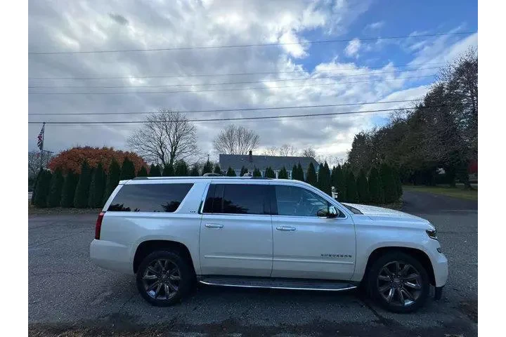 $15995 : Chevrolet Suburban 2015 4x4 image 5