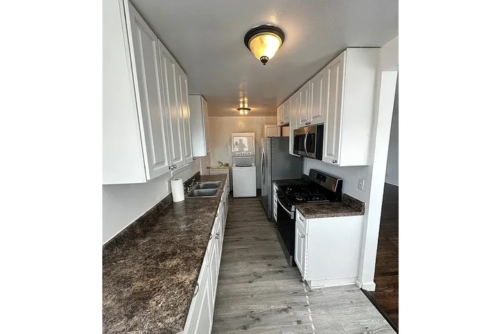 $2800 : beautiful home in Carson image 1