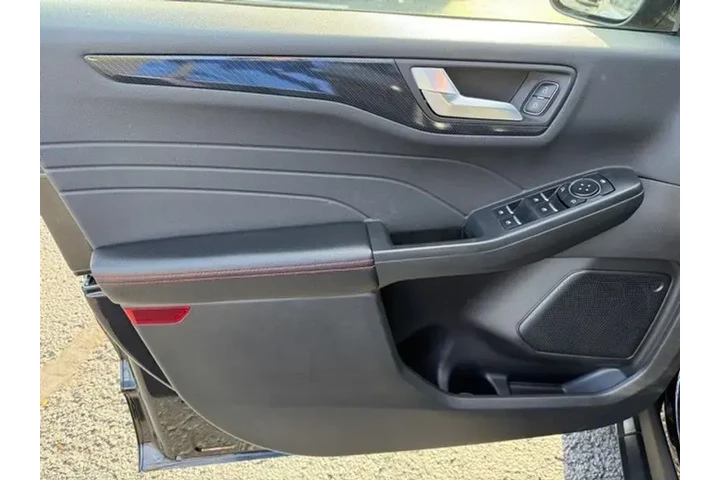 $20185 : Ford Escape 2024 ST-Line 4dr image 10