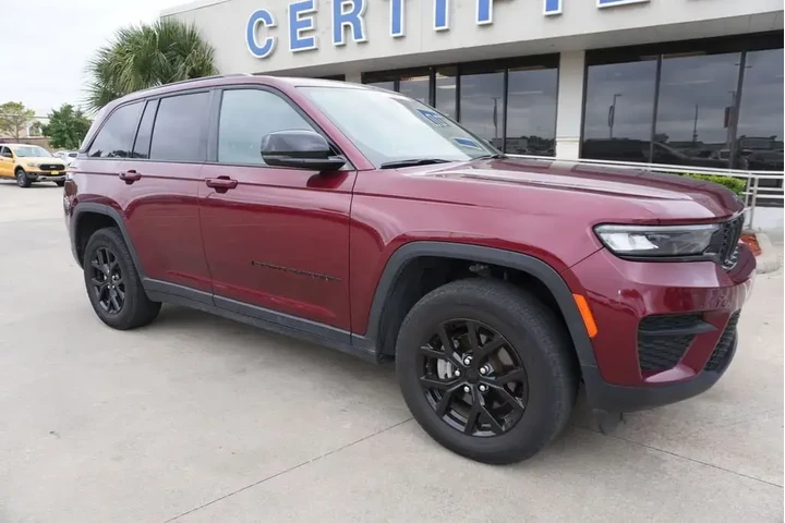 $32225 : Jeep Grand Cherokee 2024 4x4 image 1