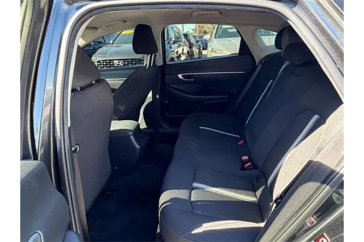 $18785 : Hyundai SONATA 2023 SEL 4dr image 8
