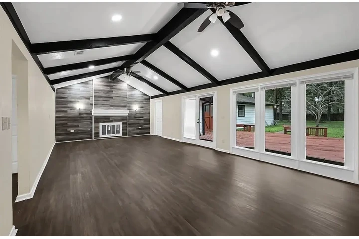 $1000 : 3 dormitorios 2 remodel Housto image 4