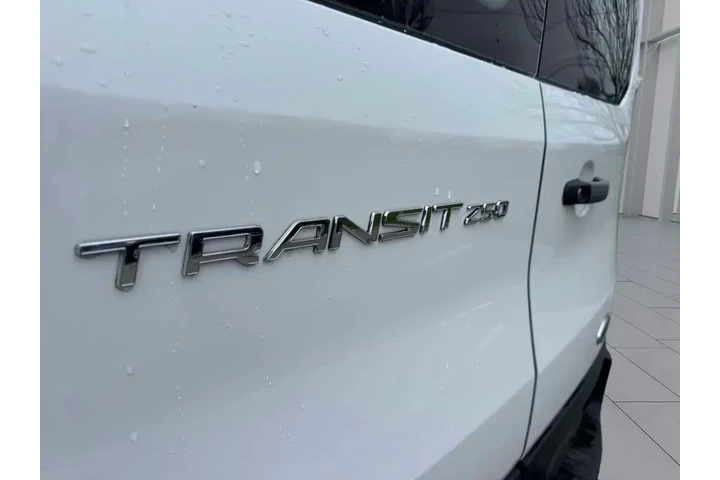 $34450 : Ford Transit 2024 250 3dr SW image 10