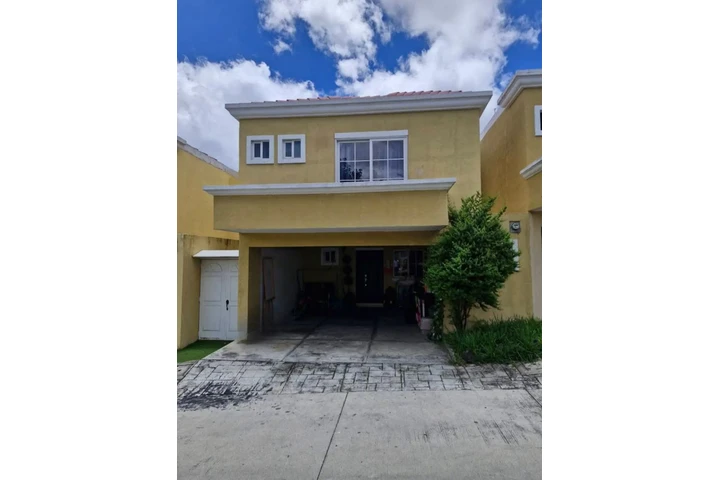 $220779 : Casa en Venta z. 4 de Mixco image 2