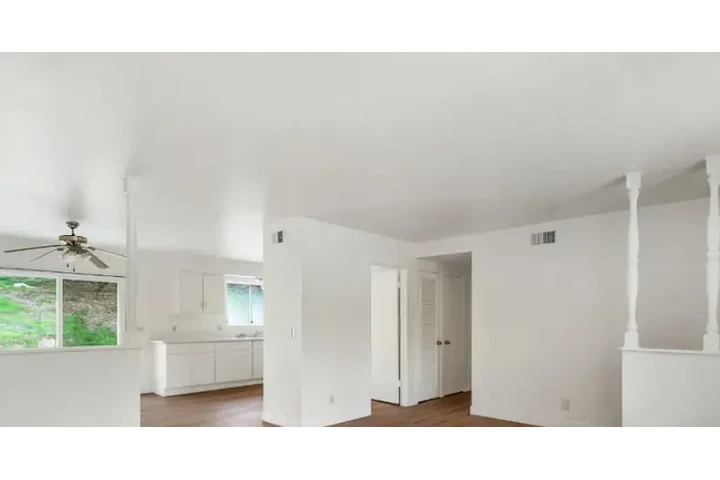 $2500 : NICE SINGLE FAMILY HOUSE. LA image 1