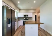 $2000 : Beautiful 2 Bedroom Apt in LA thumbnail