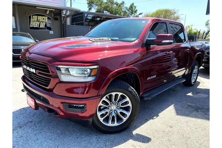 2022 RAM 1500 Laramie Crew Ca image 1