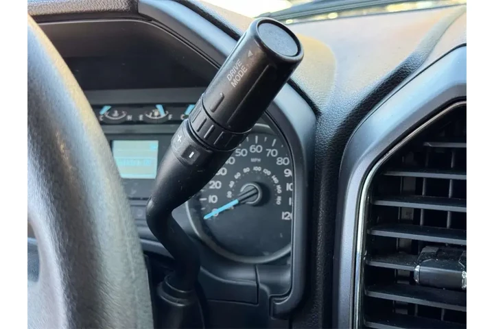 $29998 : Ford F-150 2020 4x4 XLT 4dr image 6