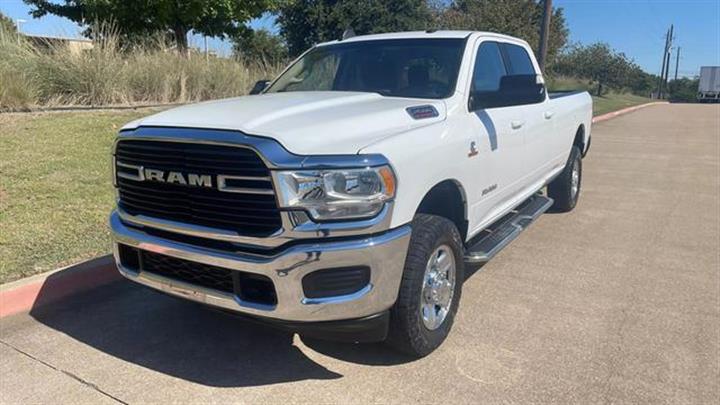 $32700 : 2020 RAM 2500 CREW CAB2020 RA image 2