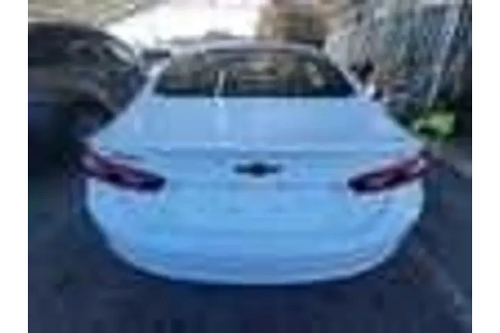 $17997 : Chevrolet Malibu 2023 LT 4dr image 5