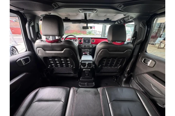 $30877 : Jeep Wrangler Unlimited 2021 image 10