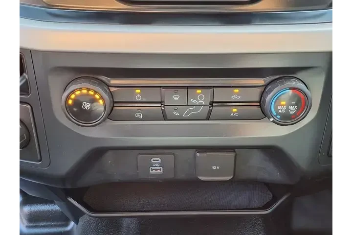 $32777 : Ford F-150 2021 4x2 XL 4dr S image 9