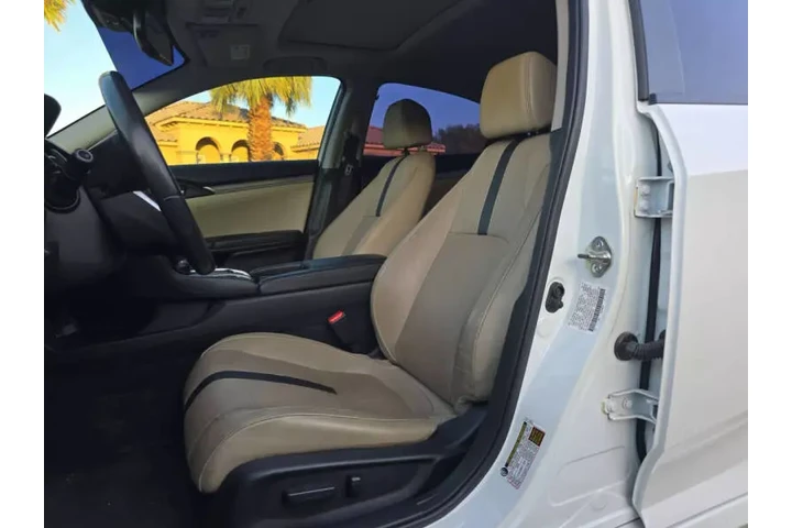 $13999 : 2016 Civic Touring image 10