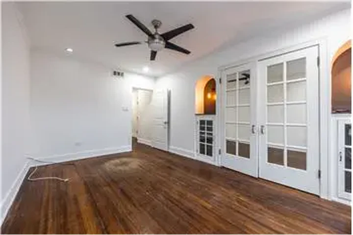 $2450 : Rental property with 1 bedro image 3