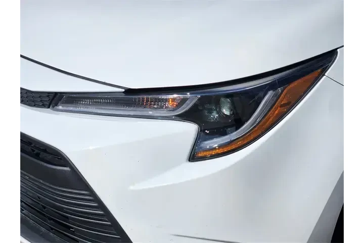 $18641 : Toyota Corolla 2024 LE 4dr S image 9