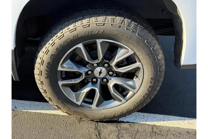 $39995 : Chevrolet Silverado 1500 202 image 8