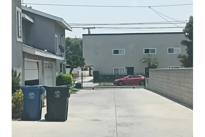 $3400 : Maywood 2 pisos image 4