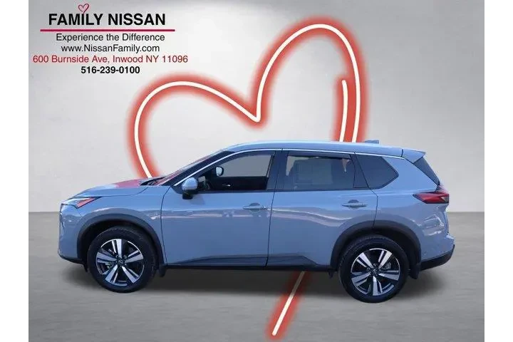 $32432 : Nissan Rogue 2025 AWD SL 4dr image 6