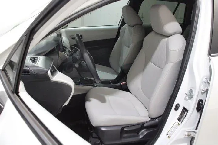 $27998 : Toyota Corolla Cross 2024 L image 5
