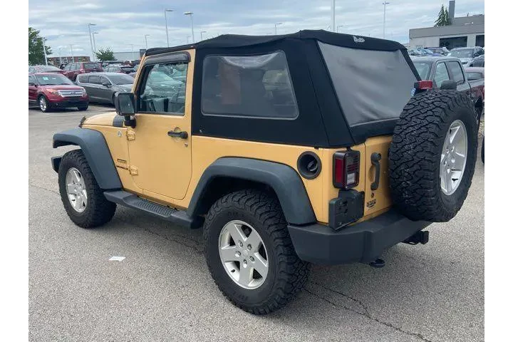 $14496 : Jeep Wrangler 2013 4x4 Sport image 4