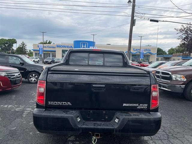 $8900 : 2010 Ridgeline RT image 4