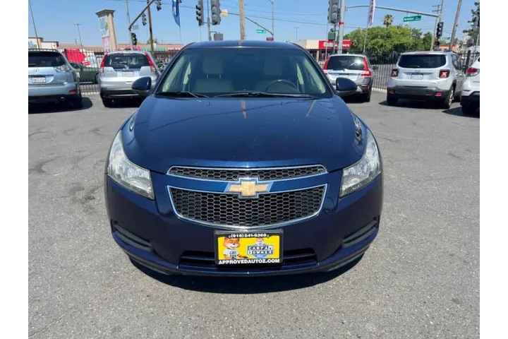$6998 : 2011 Cruze LT image 4