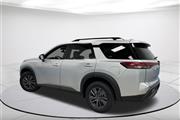 $28173 : Pre-Owned 2022 Pathfinder SV thumbnail