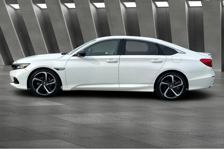 $21900 : Honda Accord 2022 Sport 4dr image 8