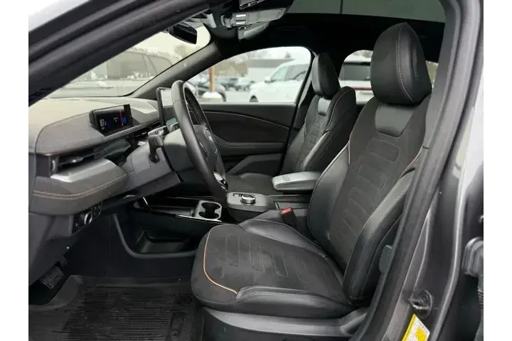 $28000 : Ford Mustang Mach-E 2023 AWD image 2