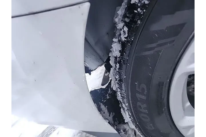 $7500 : Ford Fiesta 2015 SE 4dr Seda image 8