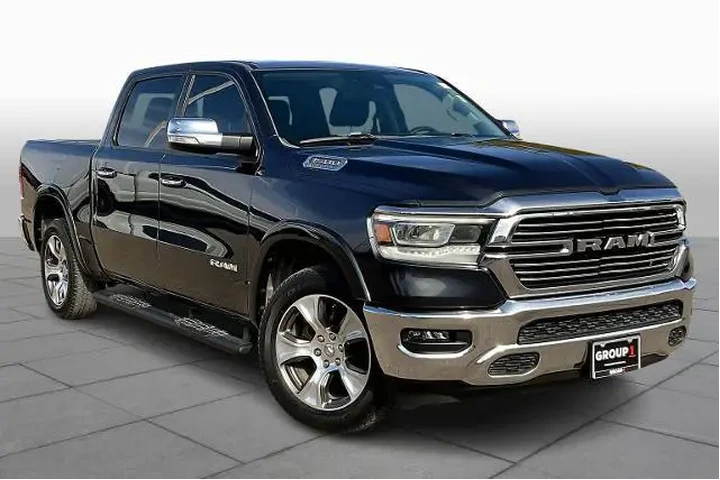 $37292 : Ram 1500 2021 4x4 Laramie 4d image 2