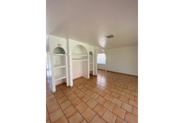 $2590 : Beautiful Home_Reduced Price! image 7