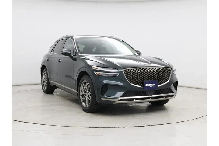 $37998 : Genesis GV70 2023 AWD 2.5T S image 1