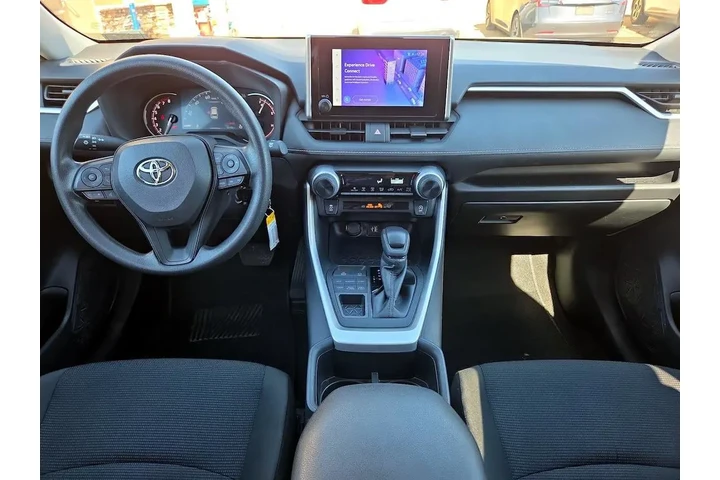 $26998 : Toyota RAV4 2024 AWD LE 4dr image 8
