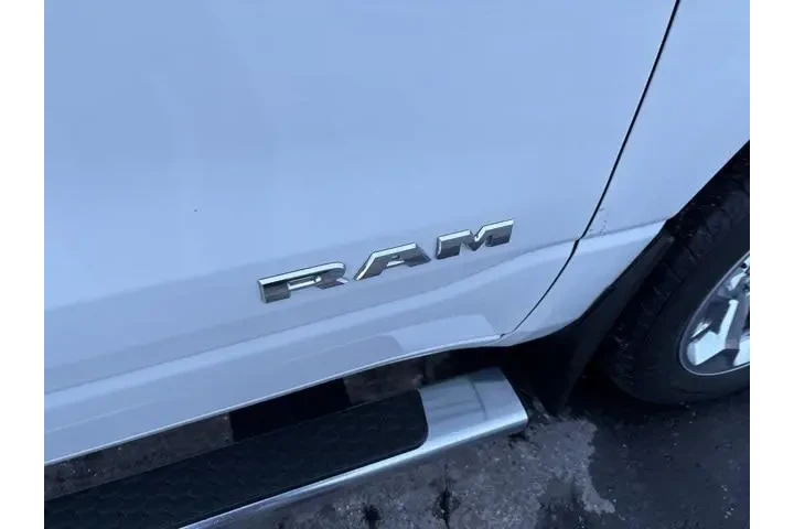 $25000 : Ram 1500 2019 4x4 Big Horn 4 image 5