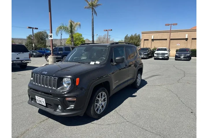 $26498 : Jeep Renegade 2023 4x4 Latit image 4