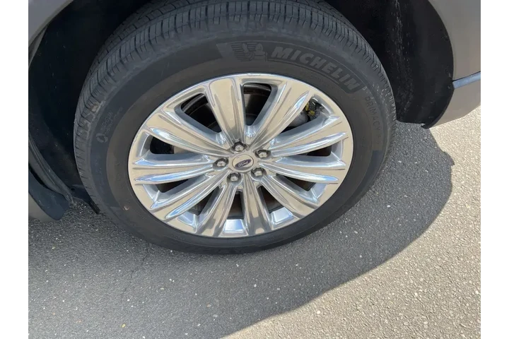 $34000 : Ford Explorer Hybrid 2022 AW image 10