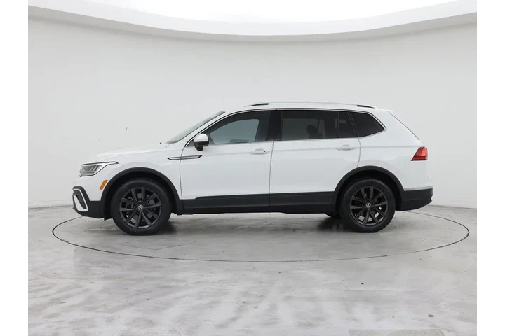 $19998 : Volkswagen Tiguan 2022 SE 4d image 3